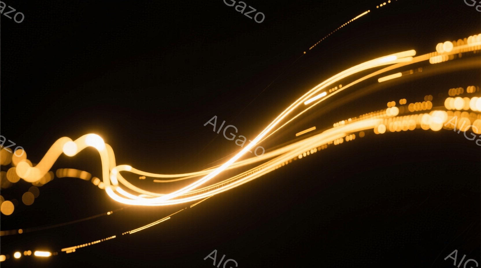 夜空を背景に、光の軌跡が流れるように描かれている。光は黄色やオレンジ色を帯びており、まるで光るリボンや帯のように見える。背景は暗く、光の軌跡が際立っているため、幻想的でダイナミックな印象を与える。