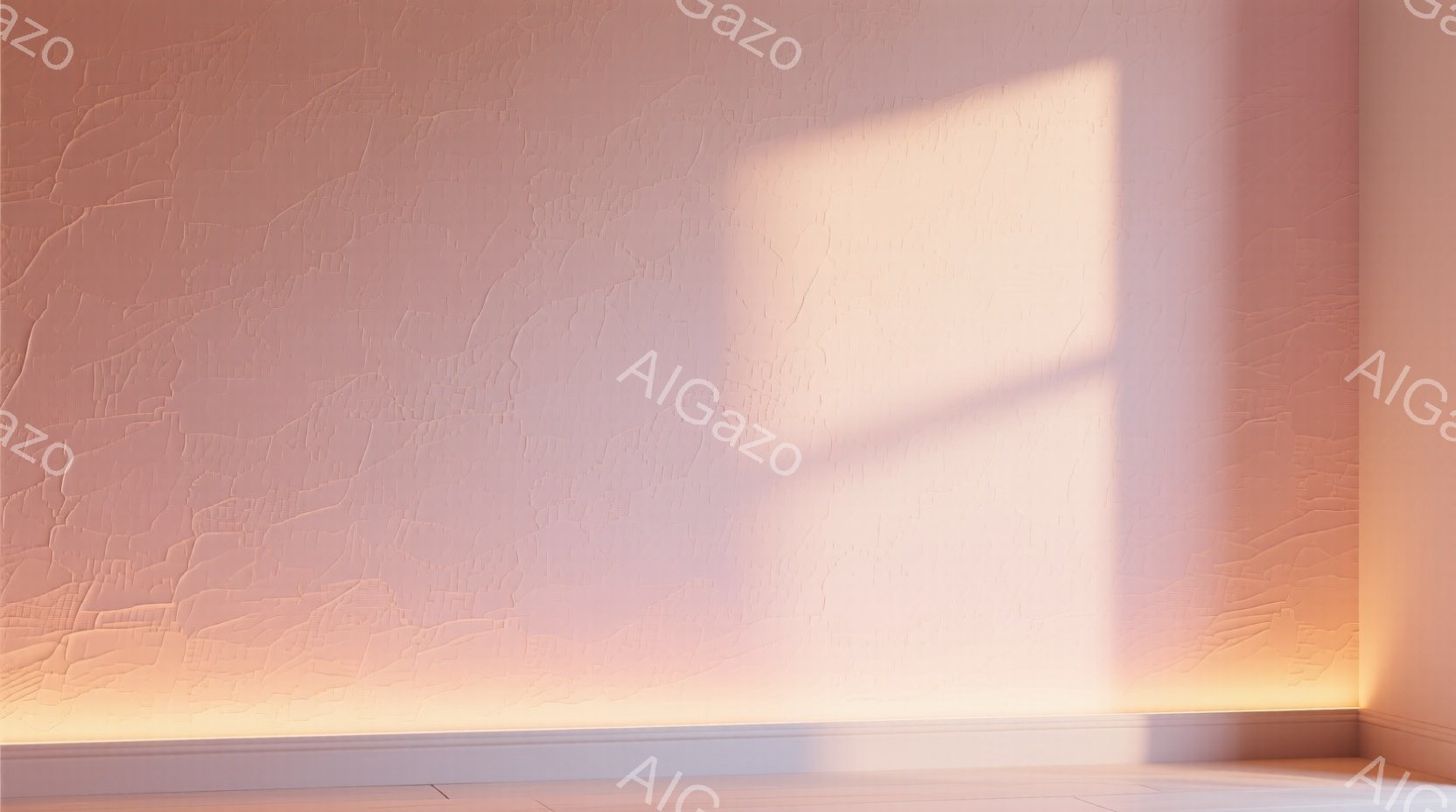 薄いピンク色の壁に、強い光のストライプが当たっている様子が写っている。壁はテクスチャがあり、光は床近くまで伸びている。全体的に暖かく、穏やかな雰囲気が漂っている。
