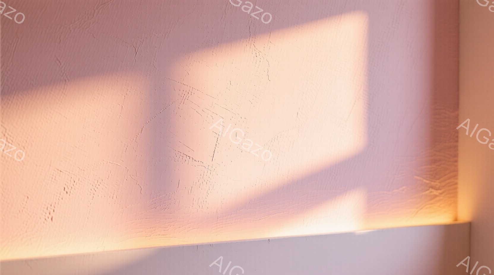 柔らかいピンク色の壁に、光の影が幾何学的な模様を描いている。影は窓から差し込む光によって生み出され、壁のテクスチャを強調している。全体的に暖かく、静謐な雰囲気を醸し出しており、穏やかな午後の光を感じさせる。