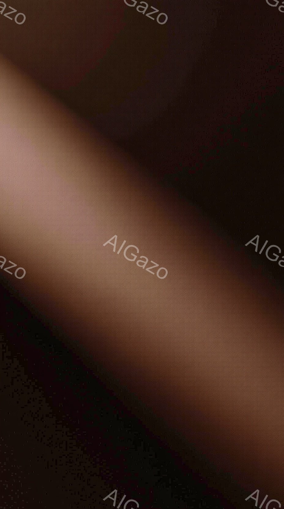 この画像は、茶色と黒のグラデーションで構成されており、人物や具体的な被写体は見当たりません。光が左上から差し込み、右下に向かって暗くなる様子が描かれており、まるでスポットライトのような効果を生み出しています。全体的に落ち着いた雰囲気で、抽象的でありながら、どこか神秘的な印象を与えます。