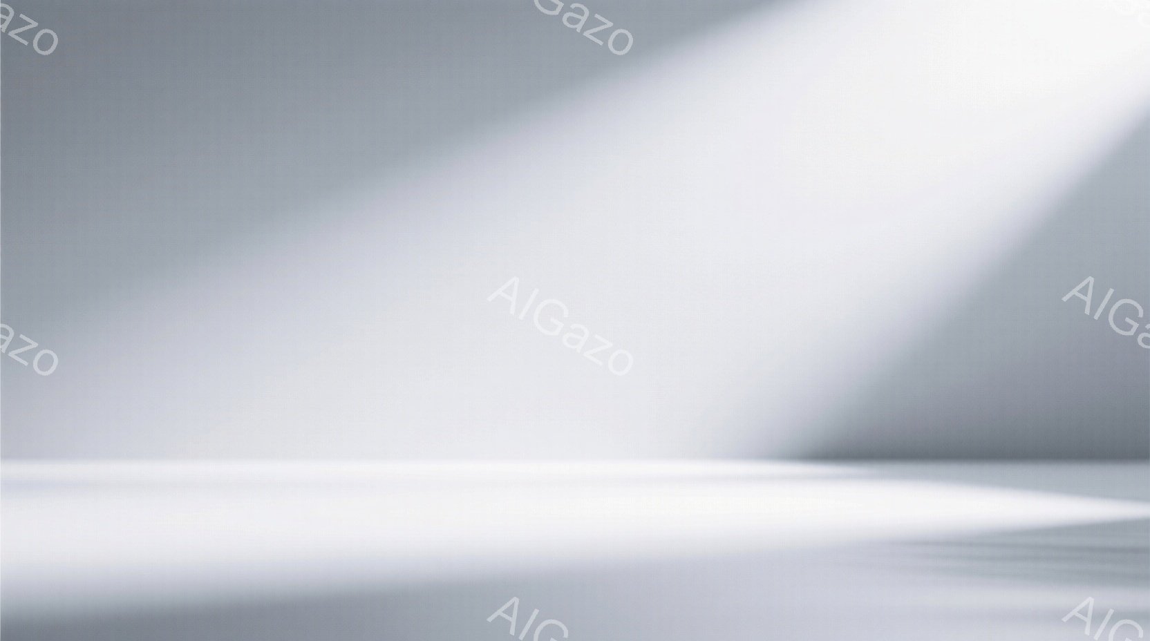 この画像は、白を基調とした抽象的な背景で構成されています。左上から斜めに強い光が差し込み、床面には光の帯が描かれ、グラデーションが生まれています。全体的にミニマルで、清潔感と未来的な雰囲気を醸し出しています。