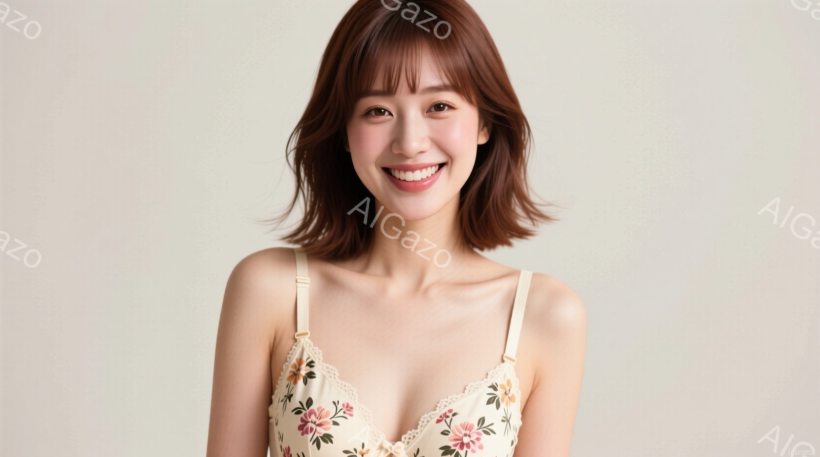 明るい背景を背に、花柄のキャミソールを着た若い女性が正面を向いています。彼女は肩までの長さの茶色のヘアスタイルで、微笑んでおり、穏やかで親しみやすい印象を与えます。明るい背景と柔らかい光が、彼女の自然 - AI生成フリー素材