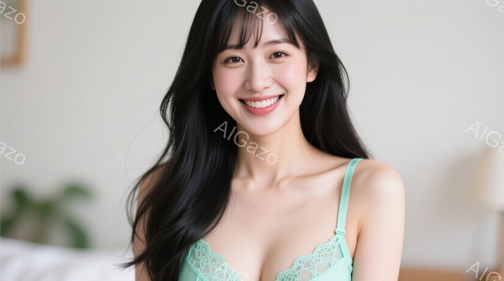 黒髪の女性が、ターコイズブルーのレースのキャミソールを着て微笑んでいます。彼女は肩を露出し、長い髪は肩にかかっています。背景はぼやけており、室内であることがわかりますが、詳細は不明です。 - AI生成フリー素材