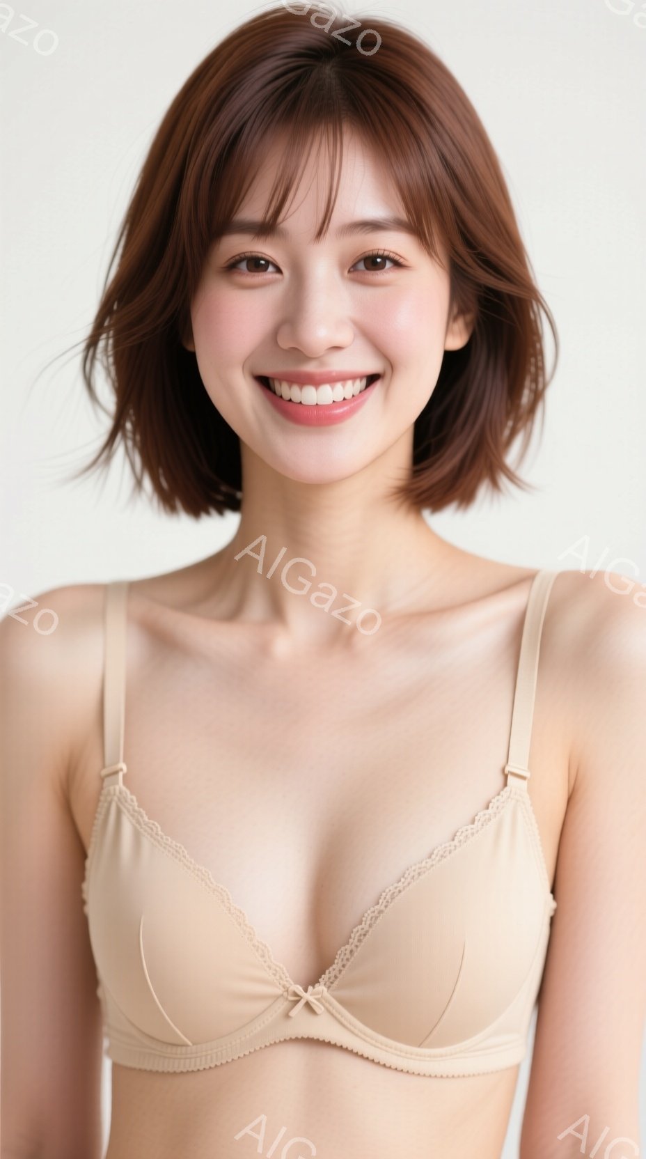 画像は、ベージュ色のレース付きブラレットを着た若い女性を正面から捉えています。彼女は肩を出し、明るい笑顔を見せ、髪は肩にかかる長さの茶色のヘアスタイルです。背景は白く、女性が際立っており、全体的に明る - AI生成フリー素材